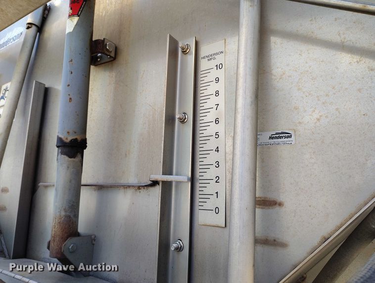 image for item DP5001 2009 Kenworth T800 spreader truck