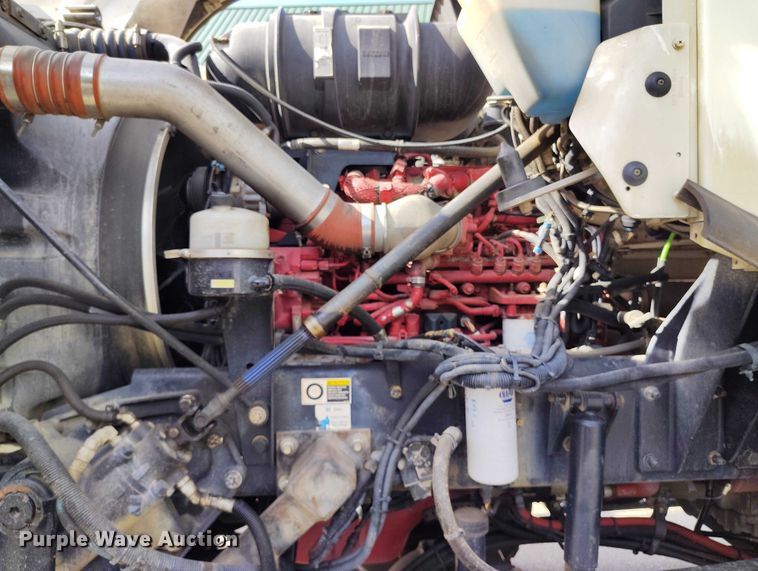 image for item DP5001 2009 Kenworth T800 spreader truck