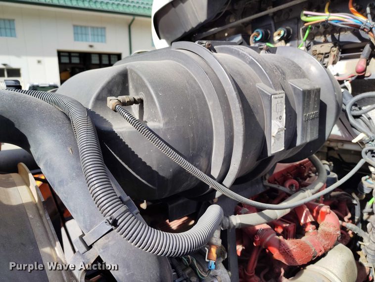 image for item DP5001 2009 Kenworth T800 spreader truck