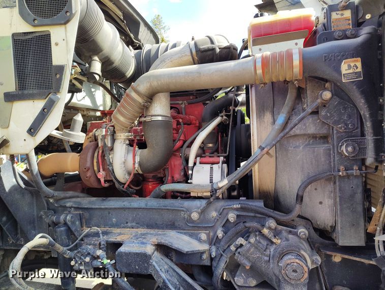 image for item DP5001 2009 Kenworth T800 spreader truck