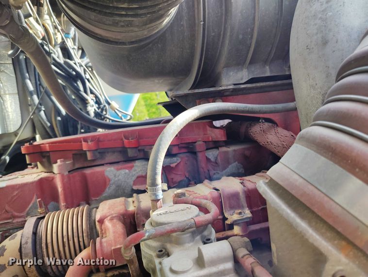 image for item DP5001 2009 Kenworth T800 spreader truck