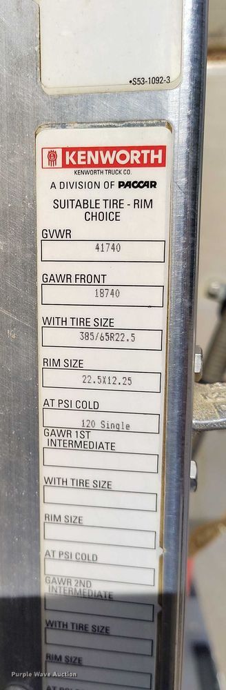 image for item DP5001 2009 Kenworth T800 spreader truck