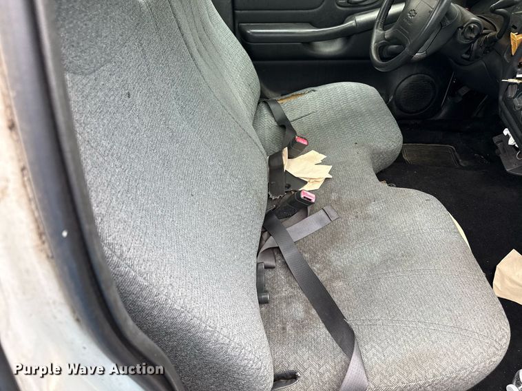 image for item DR2780 1998 Chevrolet S10 pickup truck