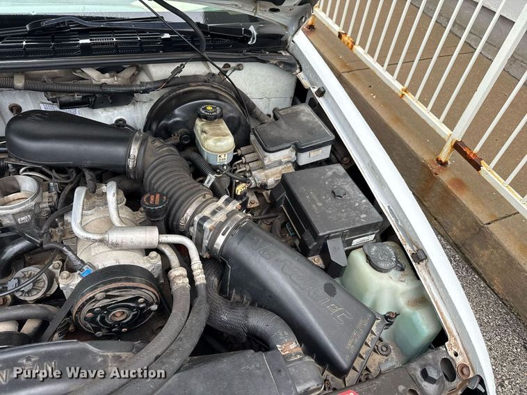 image for item DR2780 1998 Chevrolet S10 pickup truck