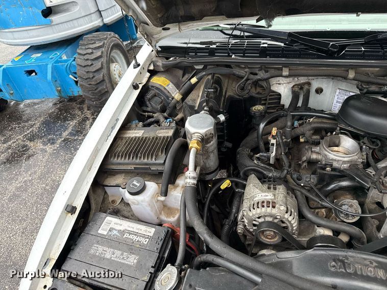 image for item DR2780 1998 Chevrolet S10 pickup truck