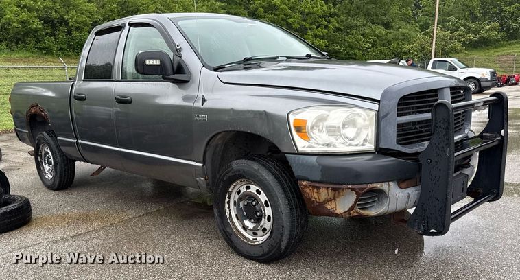 image for item DR2781 2007 Dodge Ram 1500 Quad Cab pickup truck
