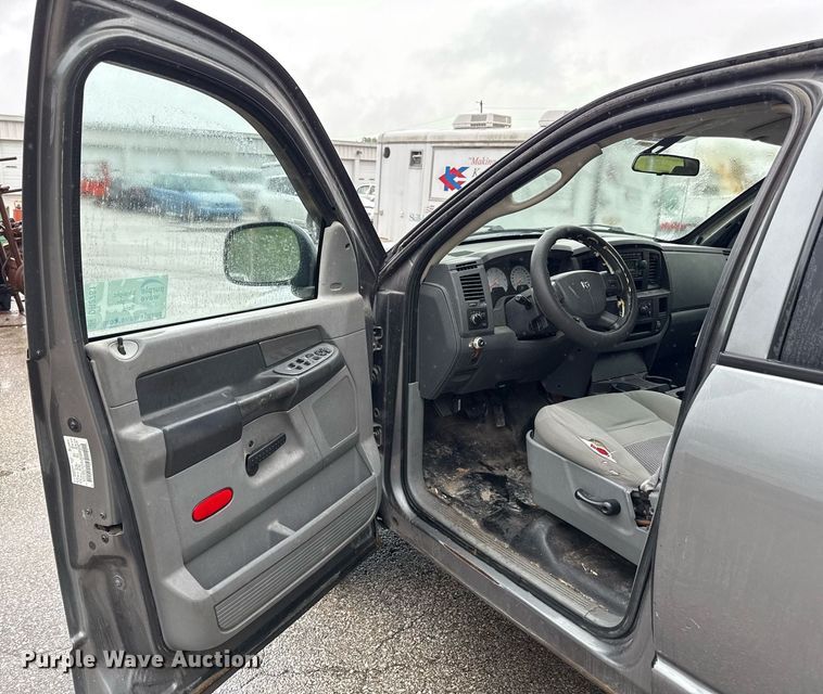 image for item DR2781 2007 Dodge Ram 1500 Quad Cab pickup truck