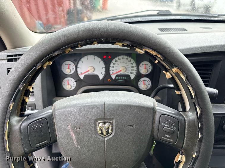 image for item DR2781 2007 Dodge Ram 1500 Quad Cab pickup truck