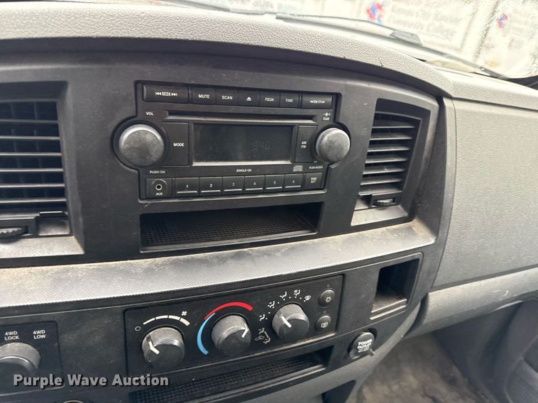 image for item DR2781 2007 Dodge Ram 1500 Quad Cab pickup truck