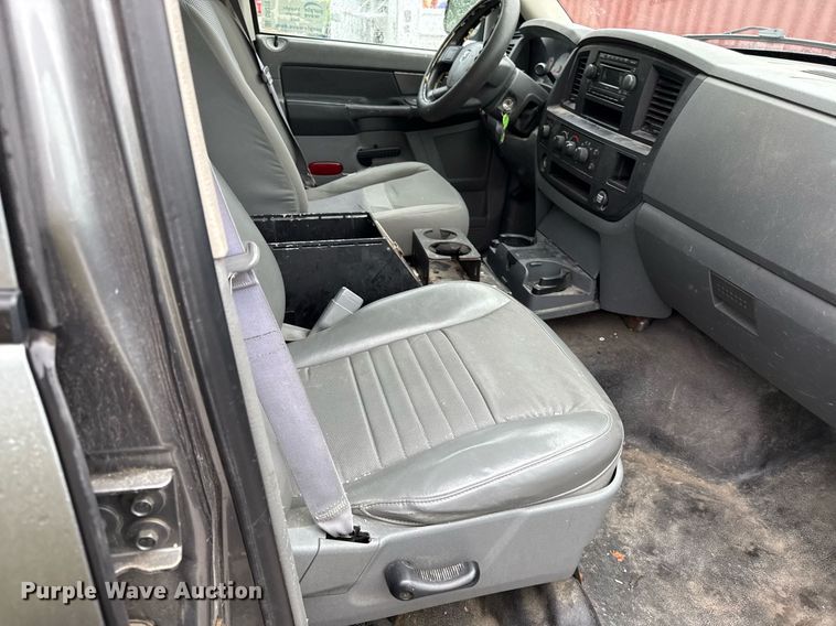 image for item DR2781 2007 Dodge Ram 1500 Quad Cab pickup truck