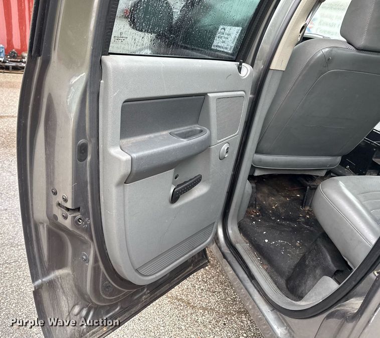 image for item DR2781 2007 Dodge Ram 1500 Quad Cab pickup truck