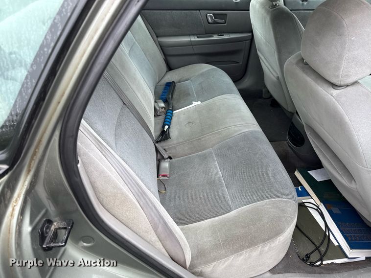 image for item DR2782 2002 Ford Taraus 