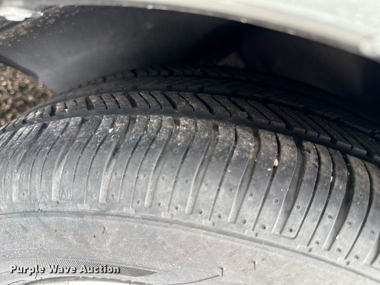 image for item DR2782 2002 Ford Taraus 