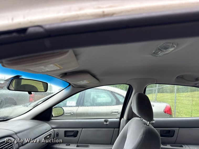 image for item DR2783 2004 Ford Taurus 