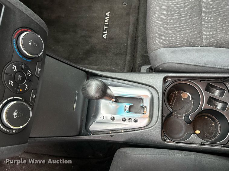 image for item DR2788 2010 Nissan Altima 