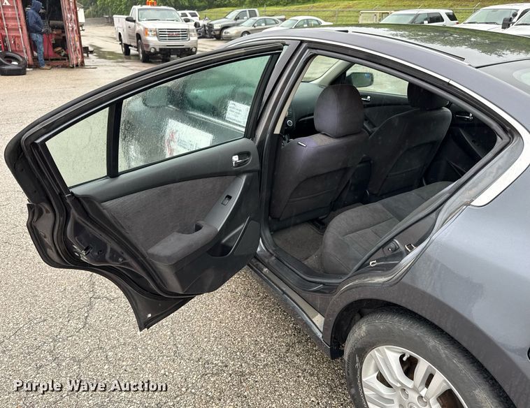 image for item DR2788 2010 Nissan Altima 