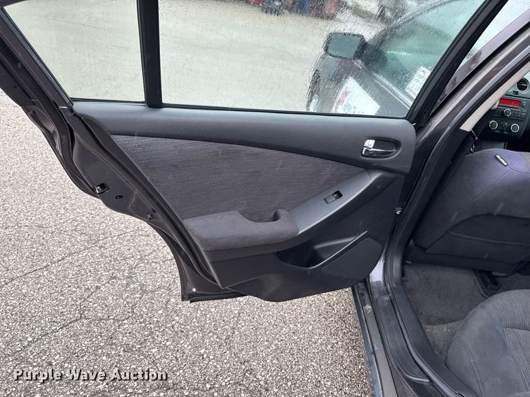 image for item DR2788 2010 Nissan Altima 