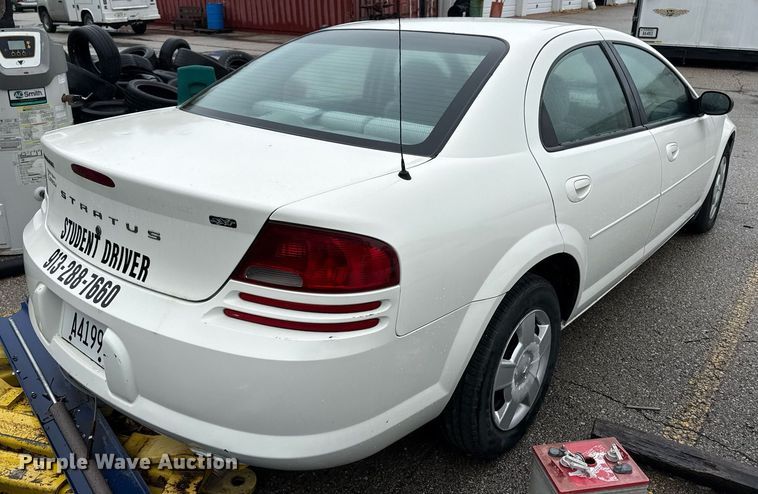 image for item DR2790 2005 Dodge Stratus 