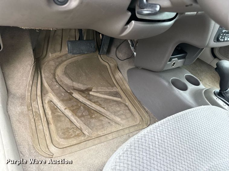 image for item DR2790 2005 Dodge Stratus 