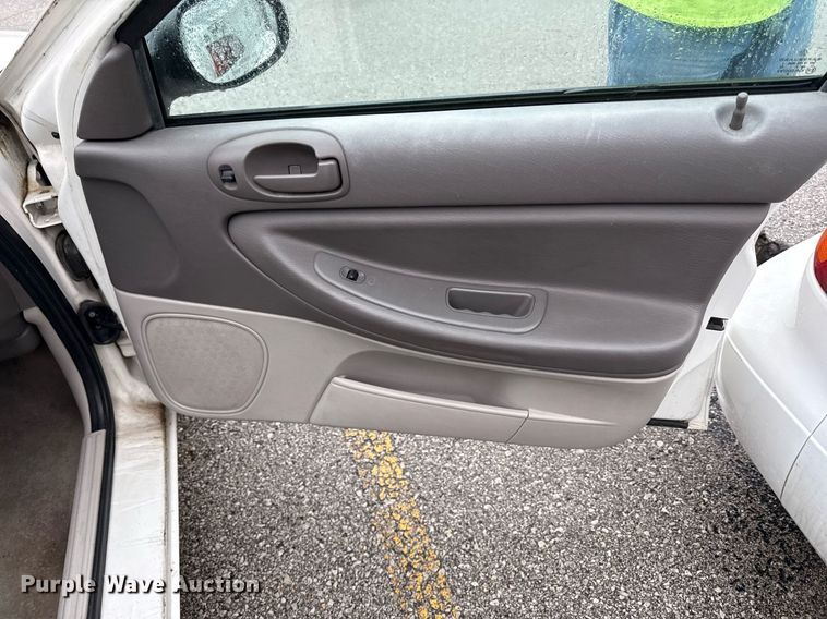 image for item DR2790 2005 Dodge Stratus 