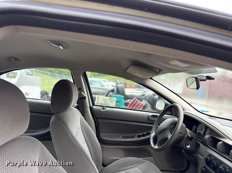 image for item DR2790 2005 Dodge Stratus 