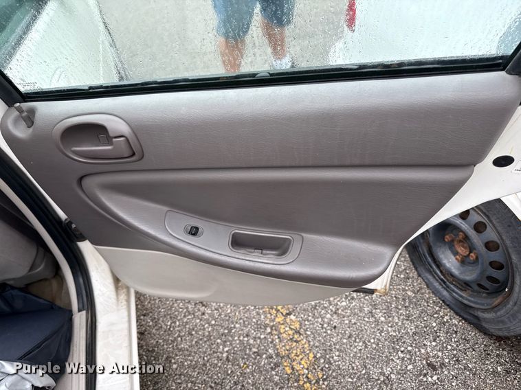 image for item DR2790 2005 Dodge Stratus 