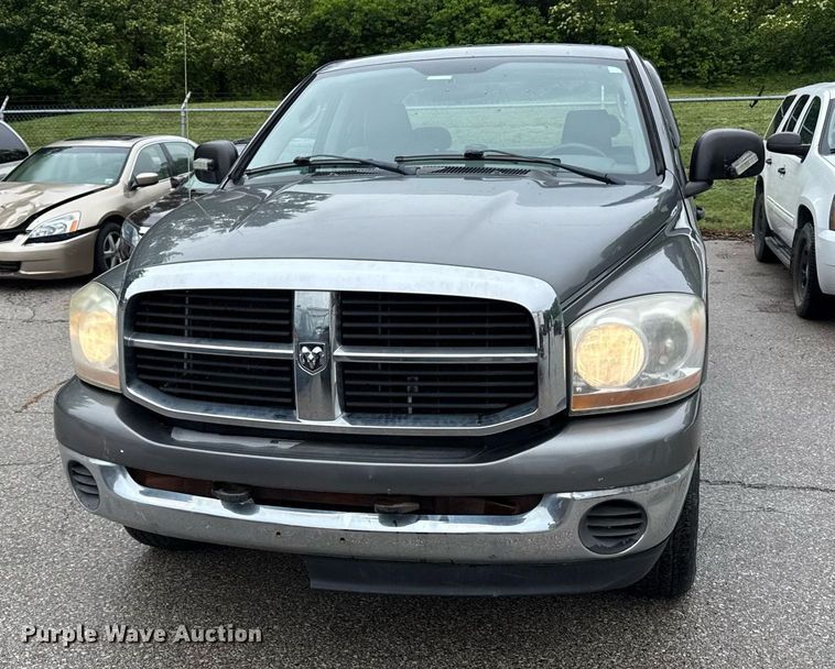 image for item DR2791 2006 Dodge Ram 1500 Quad Cab pickup truck
