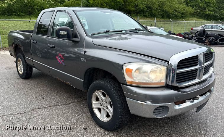 image for item DR2791 2006 Dodge Ram 1500 Quad Cab pickup truck