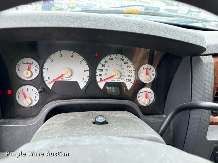 image for item DR2791 2006 Dodge Ram 1500 Quad Cab pickup truck