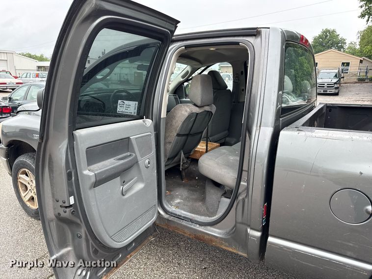 image for item DR2791 2006 Dodge Ram 1500 Quad Cab pickup truck