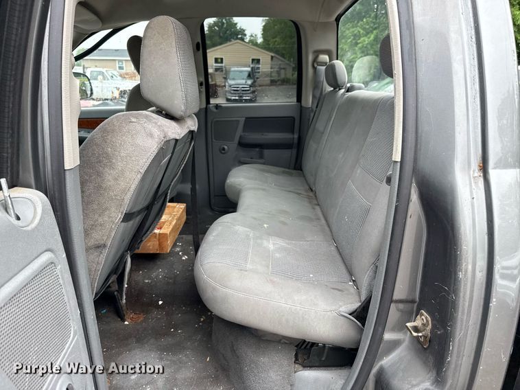 image for item DR2791 2006 Dodge Ram 1500 Quad Cab pickup truck