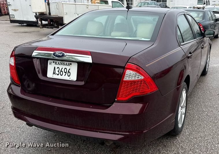 image for item DR2792 2011 Ford Fusion 