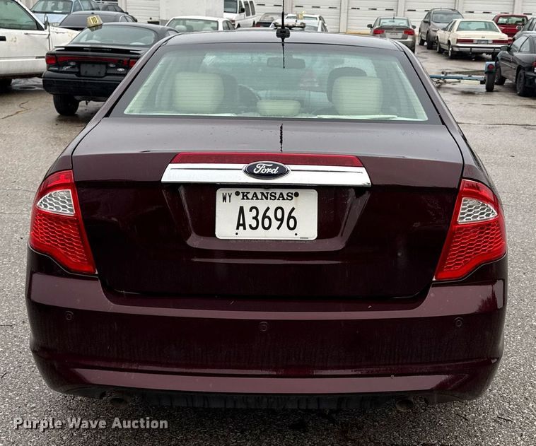 image for item DR2792 2011 Ford Fusion 