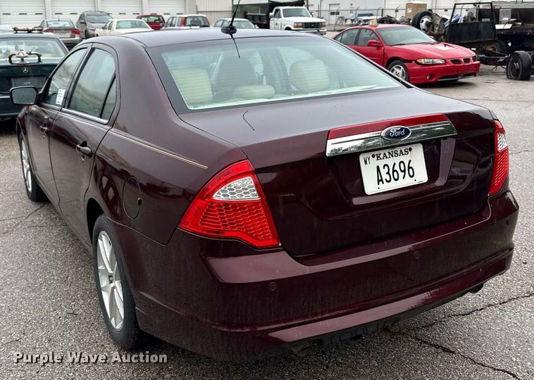 image for item DR2792 2011 Ford Fusion 