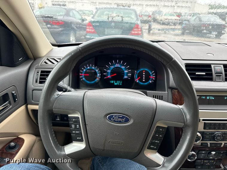 image for item DR2792 2011 Ford Fusion 