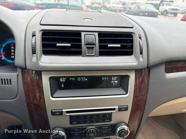 image for item DR2792 2011 Ford Fusion 