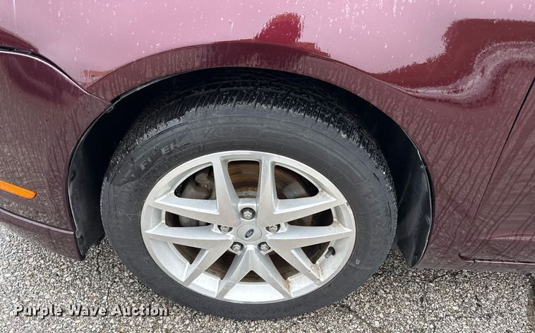 image for item DR2792 2011 Ford Fusion 