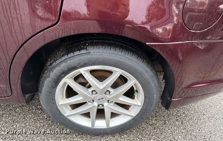 image for item DR2792 2011 Ford Fusion 