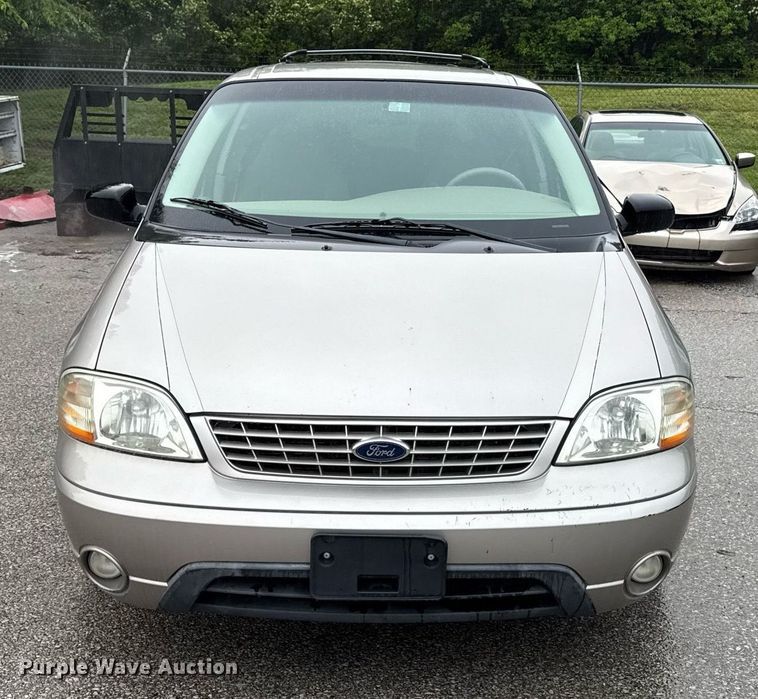 image for item DR2793 2002 Ford Windstar LX van