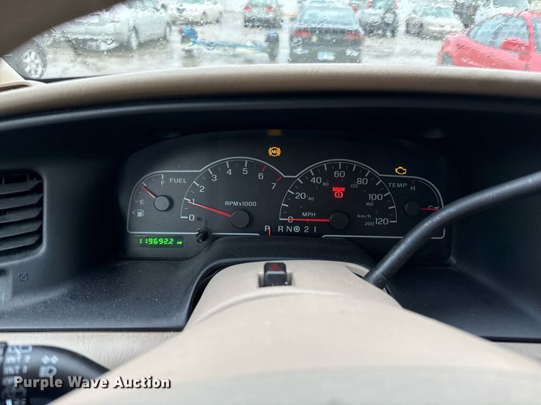 image for item DR2793 2002 Ford Windstar LX van