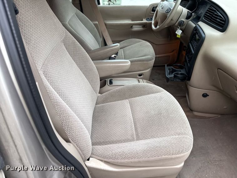 image for item DR2793 2002 Ford Windstar LX van