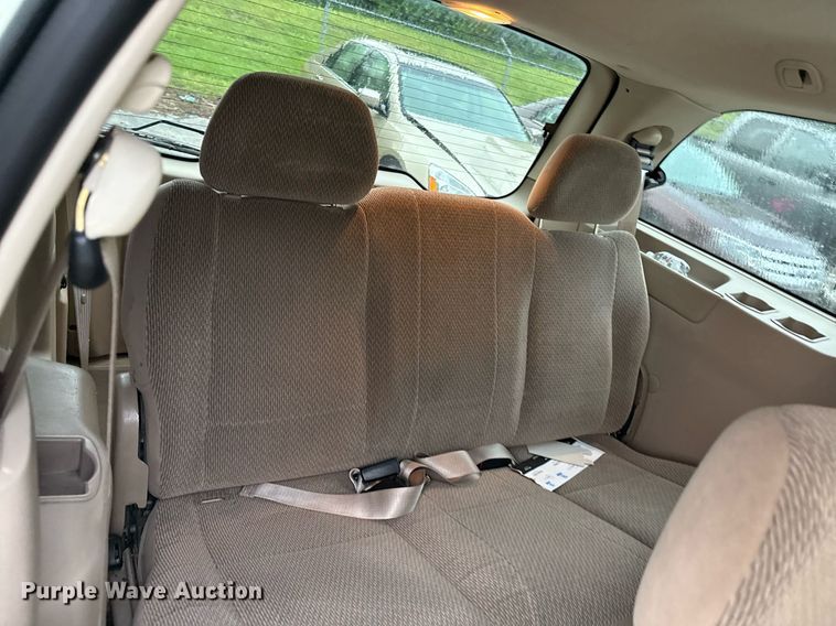 image for item DR2793 2002 Ford Windstar LX van