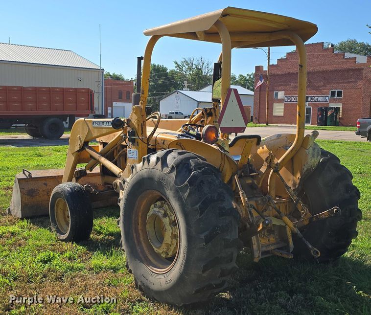image for item DR3781 1973 John Deere 401-A tractor