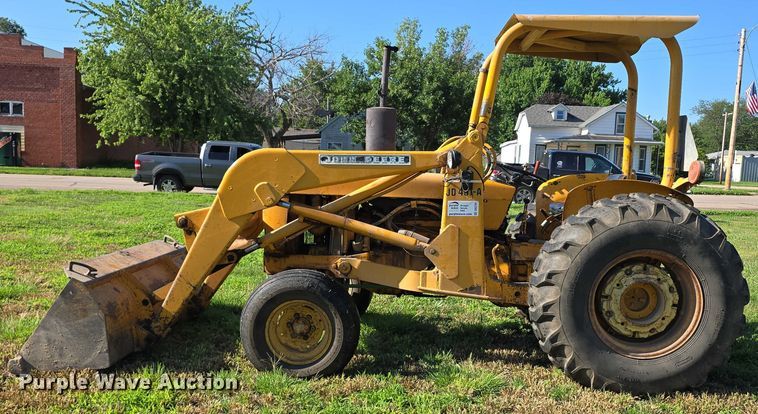 image for item DR3781 1973 John Deere 401-A tractor