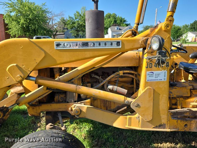 image for item DR3781 1973 John Deere 401-A tractor