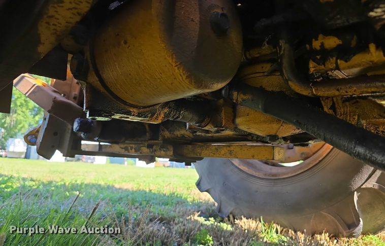 image for item DR3781 1973 John Deere 401-A tractor