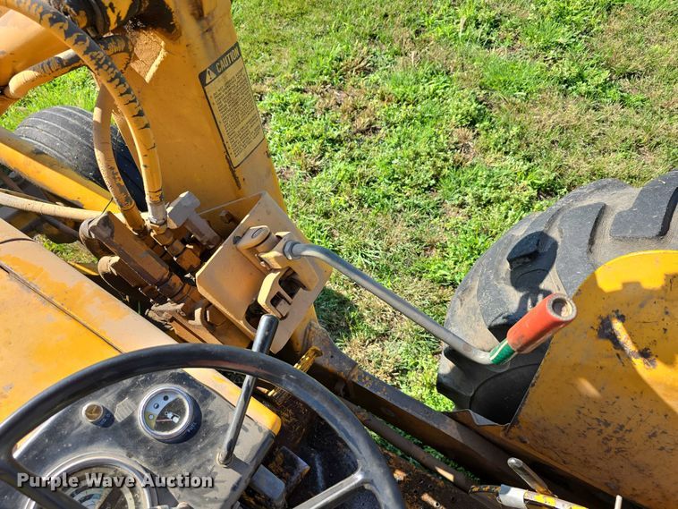 image for item DR3781 1973 John Deere 401-A tractor