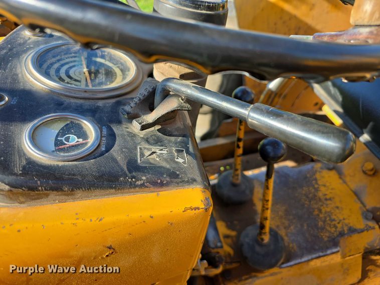 image for item DR3781 1973 John Deere 401-A tractor