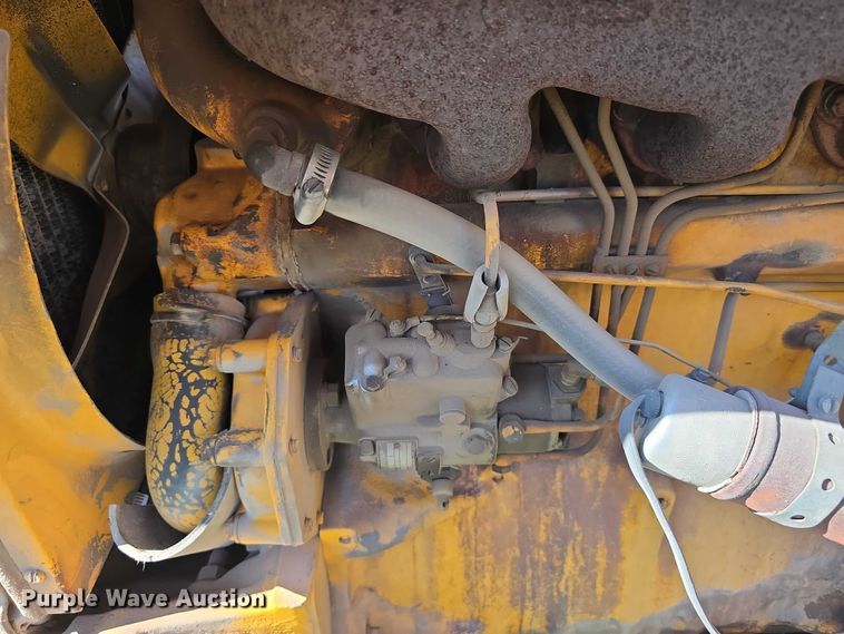 image for item DR3781 1973 John Deere 401-A tractor