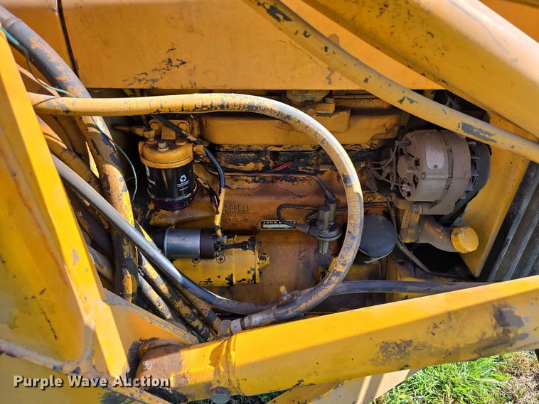 image for item DR3781 1973 John Deere 401-A tractor